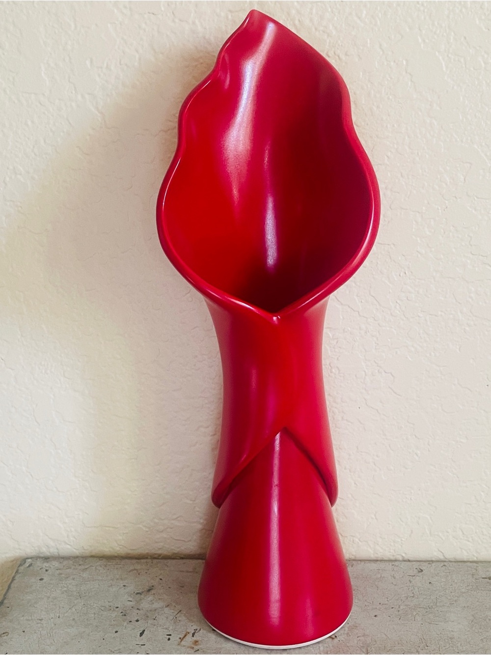 Vintage Red Calla Lilly  Vase